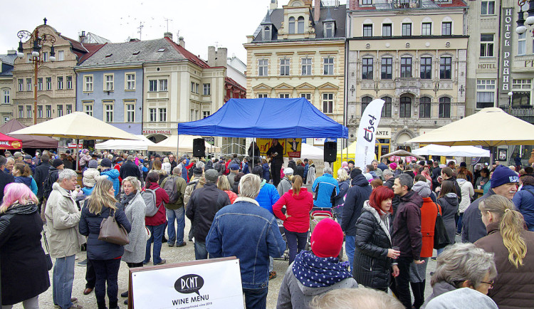 Svatomartinský trh před libereckou radnicí bude pestrý jako listopadové listí