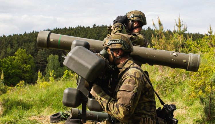 Český obranný průmysl nabírá na síle jako nový motor ekonomiky