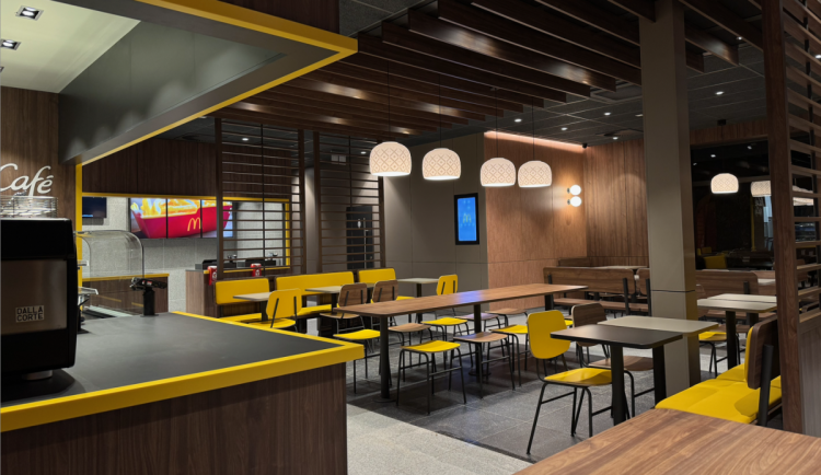 McDonald´s u OC Nisa otevře po rekonstrukci v pátek 21. listopadu v 7 hodin ráno