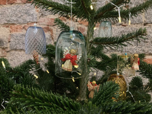 Vánoce umí v Paláci Liebieg vážně skvěle. Na dvou výstavách na vás dýchnou dokonale