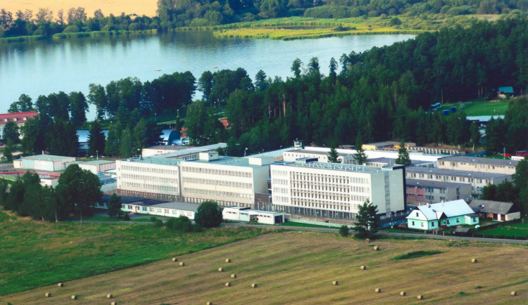 Z věznice ve Stráži pod Ralskem se uprchlík asi nějakou chvíli nedostane.