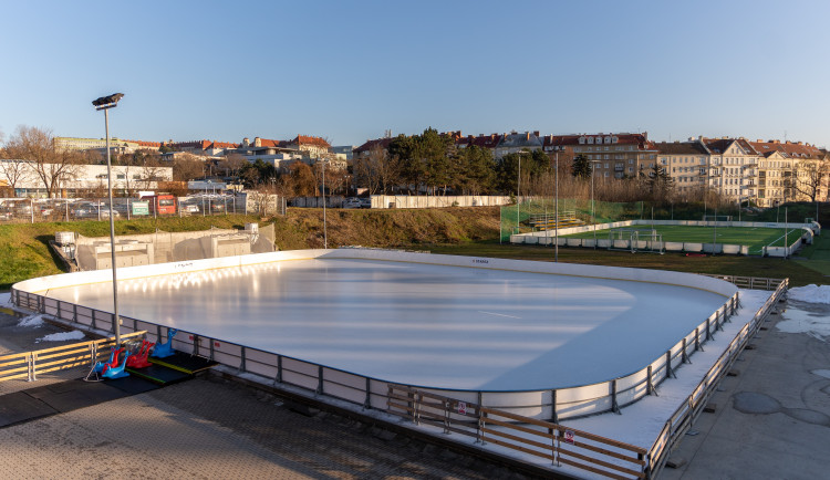 Bruslařská sezona v Brně startuje. Kluziště otevřou ještě v listopadu a nezdraží