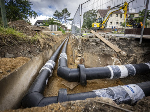 Nevzhledné nadzemní parovody jsou v Liberci minulostí. Teplárna dokončila jejich výměnu