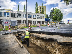 Nevzhledné nadzemní parovody jsou v Liberci minulostí. Teplárna dokončila jejich výměnu