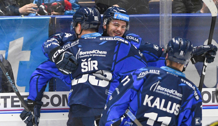 Hokejisté Vítkovic o jeden gól udolali Pardubice a vyhráli 3:2