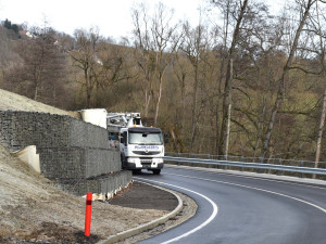 Obnova silnice u Benešova u Semil je hotová. Šlo o jeden z největších silničních projektů kraje