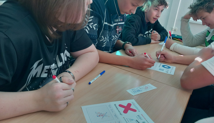 FOTO: V Jihlavě hráli piškvorky. Ti nejlepší postoupí na republikové grand finále