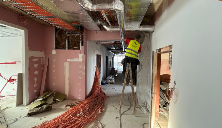 Konec cestování za operacemi? Nová liberecká klinika chce odoperovat 2500 lidí ročně