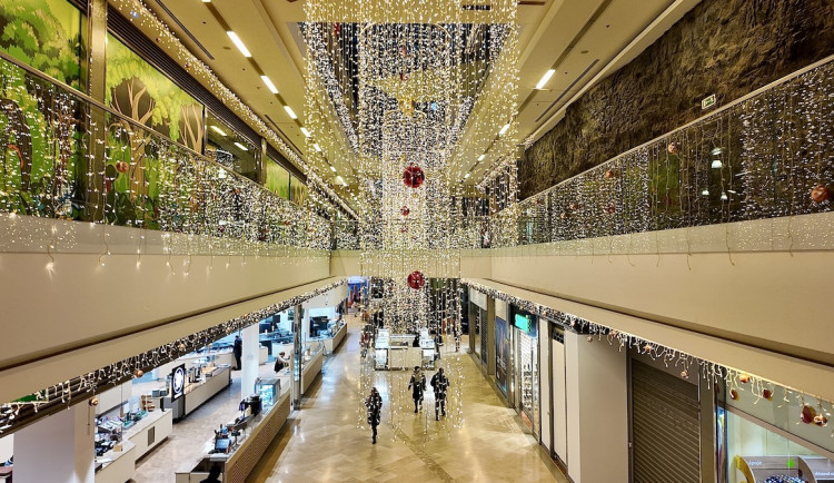OC Plaza láká na předvánoční nákupy, sváteční atmosféru i soutěže o ceny