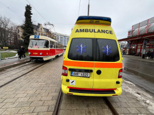 Dopravní podnik znovu vypravil osvětovou tramvaj. Upozorňuje na HIV a další infekce
