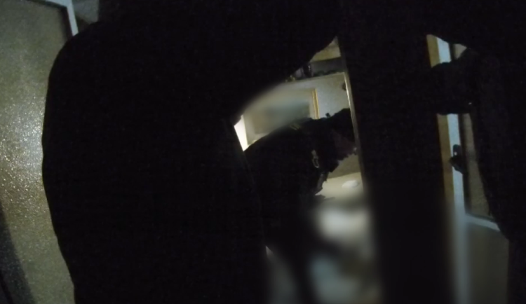 Známý se nemohl dovolat devadesátileté ženě z Brna. Dva dny ležela na zemi