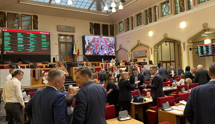 Pražští zastupitelé schválili rozpočet, nejvíc peněz půjde na metro D