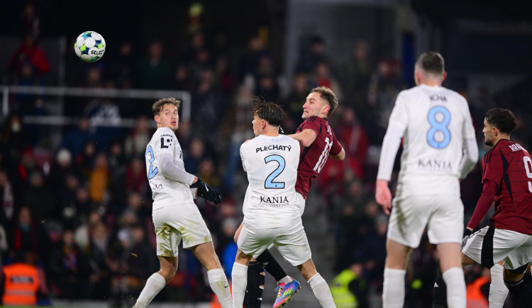 Slovan na Spartě dvakrát vedl, nakonec má bod za remízu 2:2