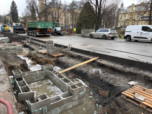 Uzavírka frekventované Vítězné ulice v Liberci skončí nejpozději v pátek