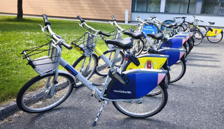 Lidé si v Olomouci budou moci půjčovat kola. Město schválilo vypsání tendru až do roku 2029