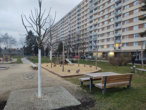 Investice do dětských hřišť v Liberci. Vznikla nová, stávající prošla obnovou