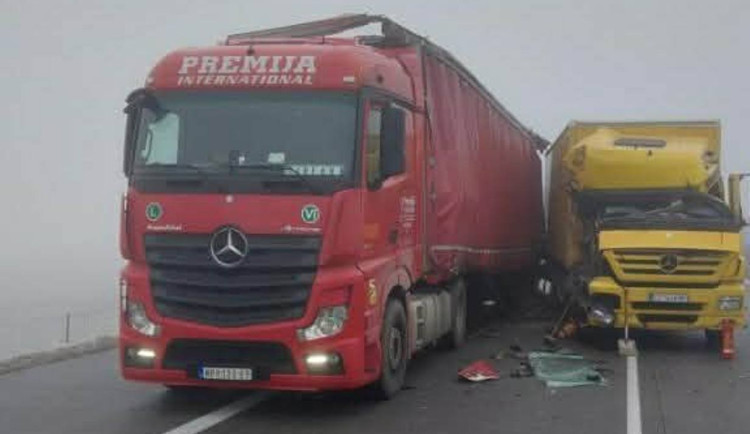 Aktuálně z D1: Došlo ke dvěma nehodám, řidiči si postojí v koloně