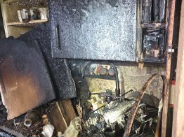 V Chrastavě hořela střecha rodinného domu, obyvatelé stihli utéct