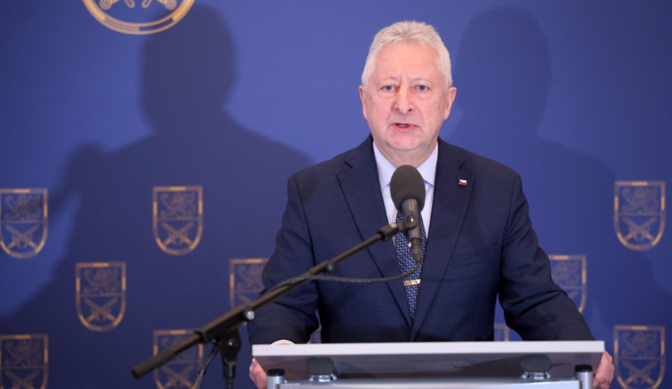 Konec muniční iniciativy? SPD brzdí svého ministra