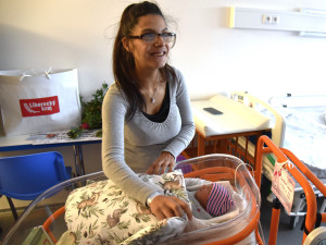 Klaudie je prvním děvčátkem a zároveň prvním děťátkem narozeným v roce 2026 v Libereckém kraji.