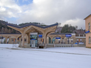 Chrastava chce od Správy železnic převzít nádražní budovu