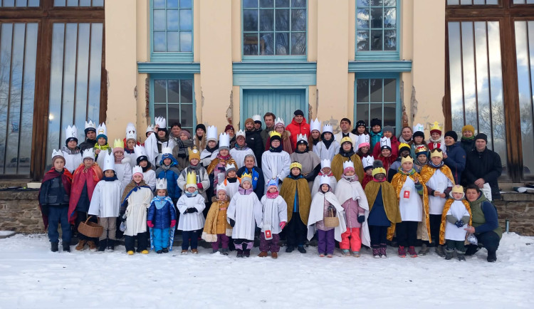 Od zvonku ke zvonku. Tři králové přinesli do domácností Jihlavska radost i požehnání
