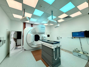 Pacientům nemocnice v Liberci začne v pondělí sloužit nový přístroj na léčbu rakoviny