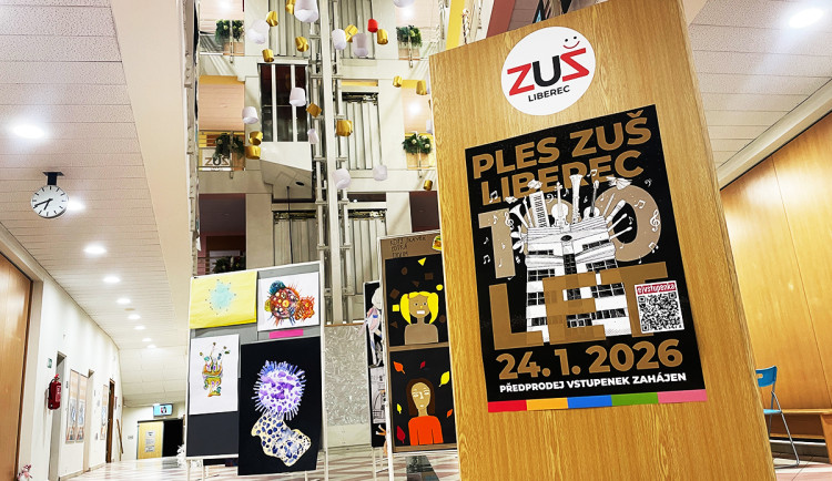 ZUŠ Liberec slaví 100 let slavnostním plesem v prostorách školy