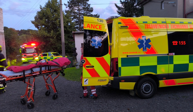 Muž se v Chlebičově přiotrávil oxidem uhelnatým, policie případ prověřuje