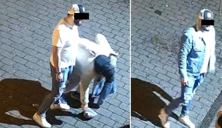Policie vyšetřuje drsnou bitku několika osob. Pátrá po muži z kamerového záznamu