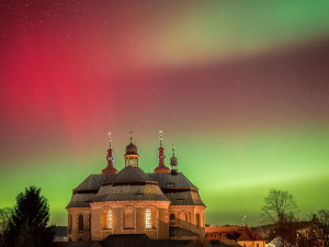 Foto: Polární záře vybarvila nebe, podívejte se na úlovky čtenářů