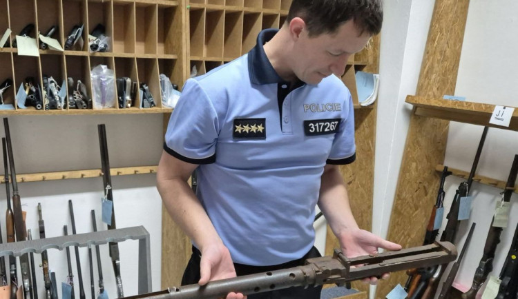Odstartovala zbraňová amnestie: do konce června můžete beztrestně odevzdat zbraň