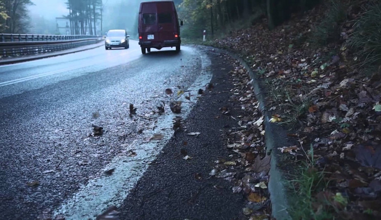 Loňský rok na českých silnicích bylo sice méně nehod, ale více obětí