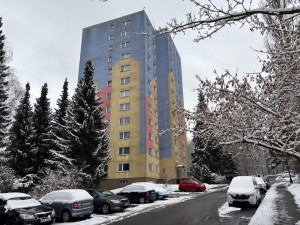 V Liberci je na sídlišti Broumovská od rána bez tepla na 500 bytů. Kvůli havárii