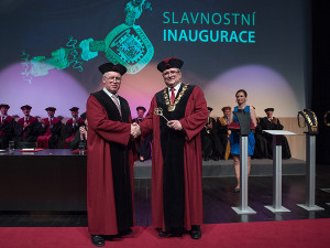 Poslední den ve funkci rektora. Miroslav Brzezina post opouští po osmi letech