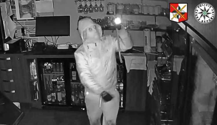 Operace s krycím názvem "Koule". Liberečtí kriminalisté chytli pachatele série 27 vloupání