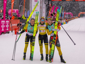 Jizerskou padesátku ovládli Norové, Alnaesová obhájila, mužům kraloval Riege