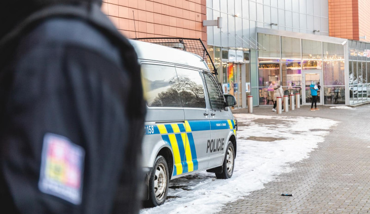 Muž vykradl auto cestou na policii, šel si tam převzít usnesení o zahájení stíhání