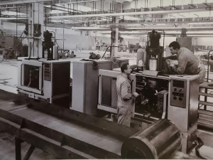 O Plastimatu k Magně. Společnost slaví 80 let. Hledá dobové fotografie