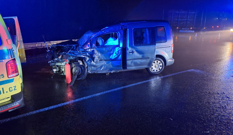 Tragická nehoda na Šumpersku. 70letý řidič odbočil před náklaďák