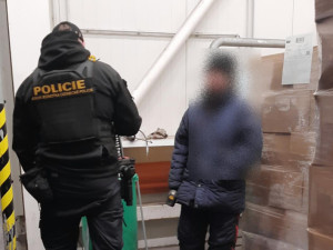 Neproklouzne ani myš. Na kontroly cizinců v České Lípě dohlížely z výšky drony