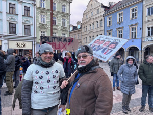 Podpořit prezidenta a demokracii přišlo v Liberci na dva tisíce lidí