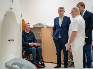 Babiš a Vojtěch v liberecké nemocnici. Premiér ukázal snímek rakoviny prostaty