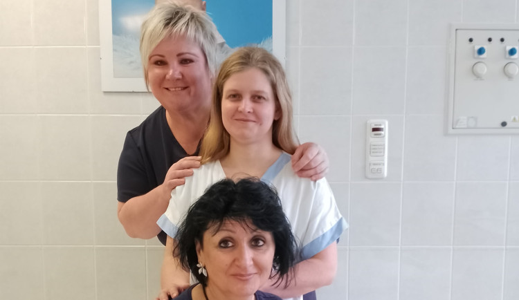 Porodní asistentka až domů: Novoměstská nemocnice nabízí pomoc v šestinedělí