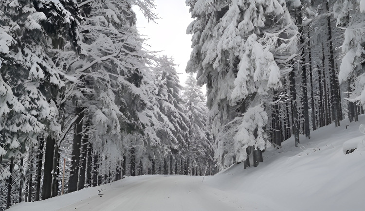 V některých místech Krkonoš stouplo lavinové nebezpečí na druhý stupeň