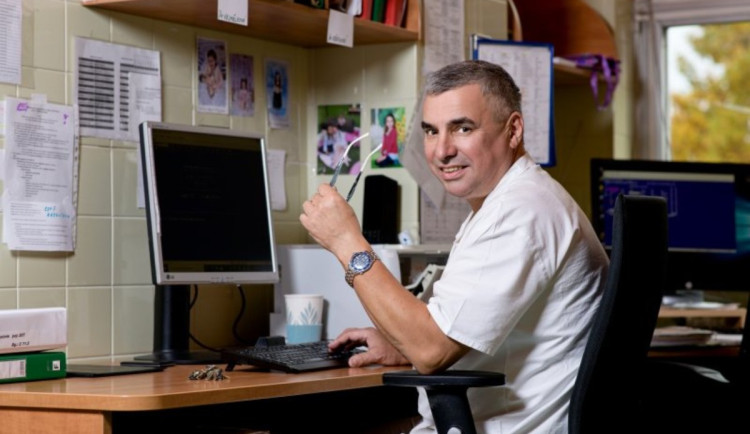 Na senátorské křeslo si myslí dětský onkolog z Brna, nominuje ho hnutí ANO