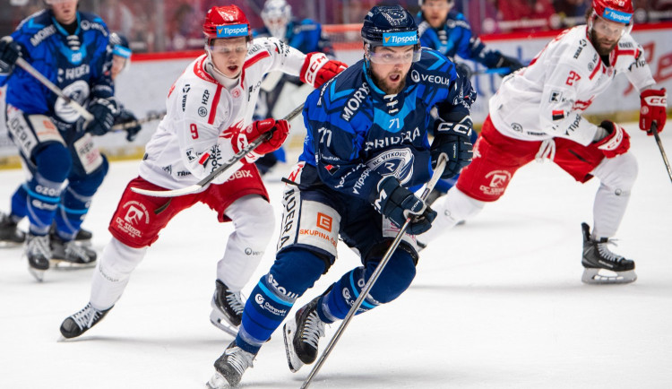 Čtvrté derby se rozhodovalo až v prodloužení. Oceláři získali o bod více
