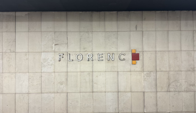 Tragická nehoda zastavila na část dopoledne provoz metra C. Provoz už je obnoven