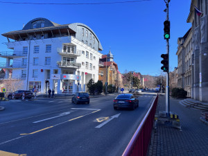 Liberecká únikovka začala. Řidiči hledají, kudy mohou projet