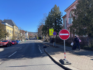 Liberecká únikovka začala. Řidiči hledají, kudy mohou projet